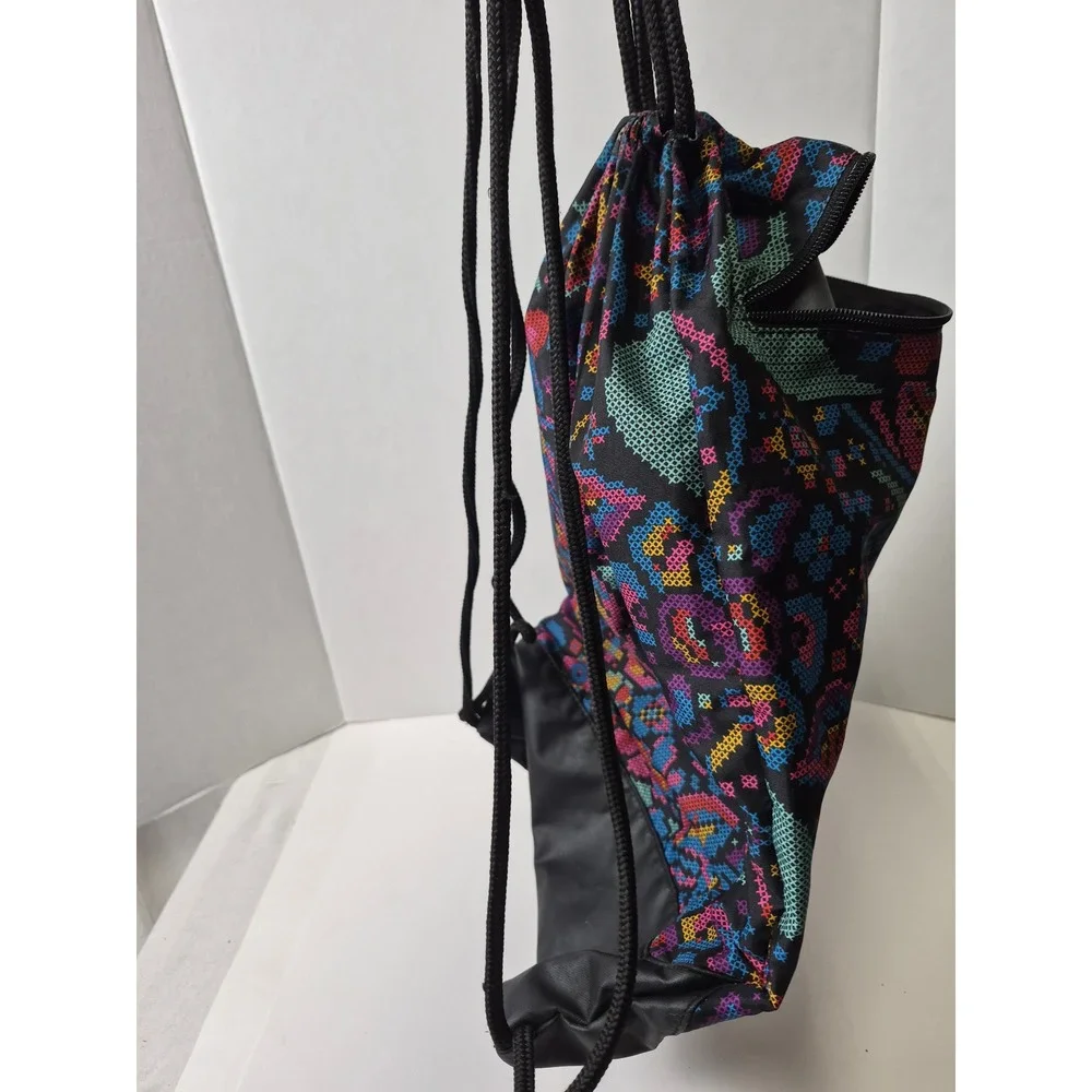 Nike Drawstring Cinch Bag Multi-Color Paisley Floral Print Gym Sackpack Black
